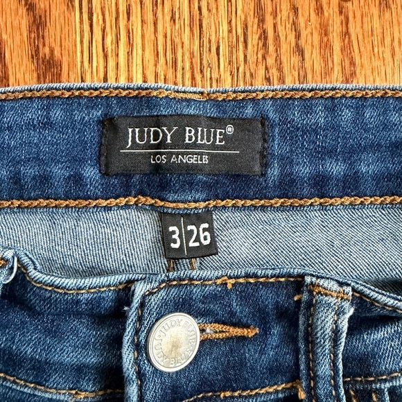 Judy Blue Straight Leg Distressed Jeans Size 3/26 - Picture 2 of 7
